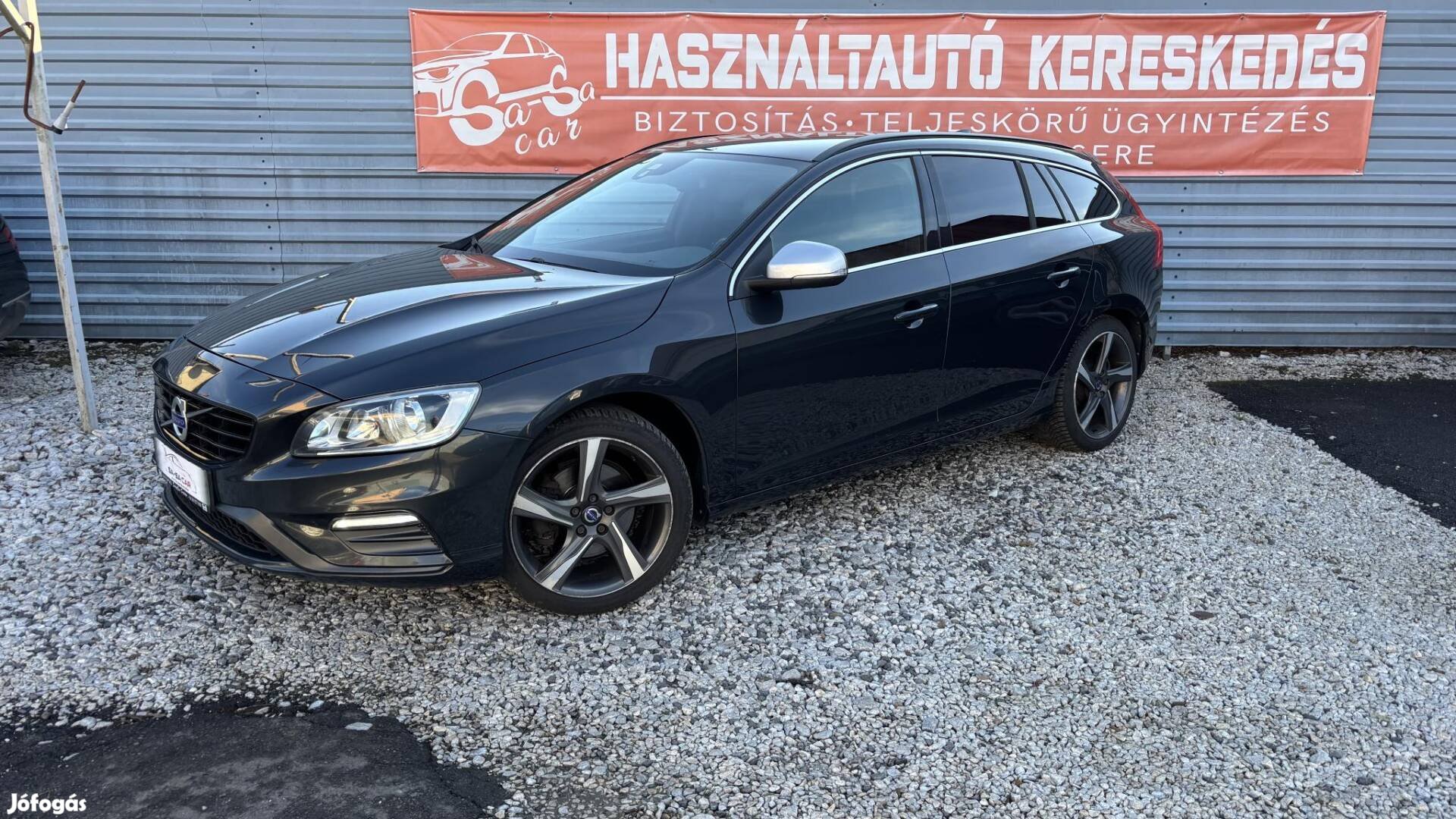 Volvo V60 2.0 D [D2] R-Design Momentum